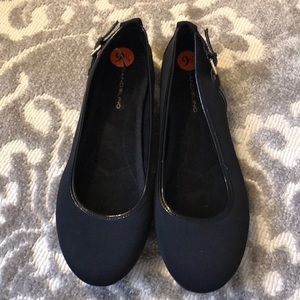 Bandolino black flats. Never been worn.